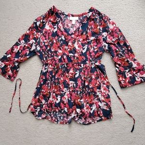 Maternity L tie back floral blouse